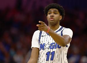 放松得太早了！小理查德森追身三分再進(jìn) 魔術(shù)9-0打停凱爾特人！