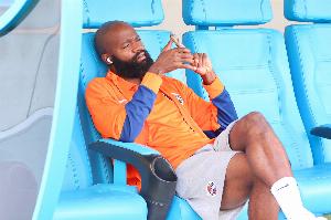 媒體人：蘭克爾賽前一晚夜襲深圳見女友，第二天回來褲襠里都是血