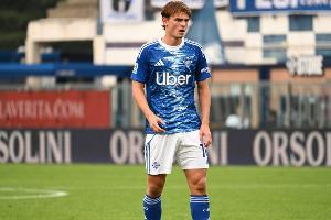 尼科·帕斯：科莫要爭取更高目標，法布雷加斯教練會幫助我們成長