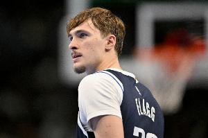 急需調(diào)整！弗拉格上半場一直打鐵 5投1中僅得2分2板1助1斷