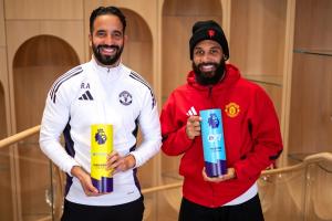 月最佳魔咒！曼聯(lián)包攬10月最佳主帥球員，本月2平1負(fù)將戰(zhàn)水晶宮