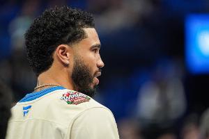 豪澤：塔圖姆每天都在拼盡全力訓(xùn)練 雖然未登場但影響力貫穿全隊(duì)