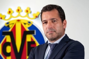 世體：比利亞雷亞爾CEO在更衣室堵門(mén)罵裁判，被處以禁賽半個(gè)月