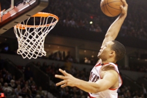 蒙蒂：羅伊年輕但比賽沒弱點(diǎn) 上一個(gè)我見過的這種人是鄧肯