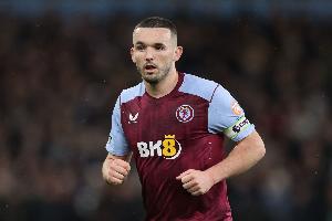 主持人：麥金曾因隊(duì)友惡作劇被訓(xùn)練桿刺穿大腿 他被人們嚴(yán)重低估