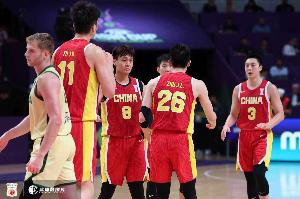 本場(chǎng)12人名單和亞洲杯對(duì)比 缺少趙睿、王俊杰、余嘉豪、趙嘉義等