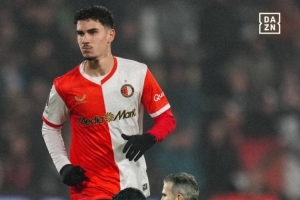 范佩西談讓兒子首秀：我是以教練的身份做出這個決定的