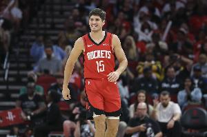 登哥還在貢獻(xiàn)！火箭選中謝潑德的探花簽是哈登交易中換來的