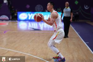 中國(guó)男籃崛起之路仍然充滿(mǎn)艱辛 期待客場(chǎng)小伙子們能打出復(fù)仇之戰(zhàn)