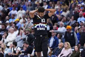 球隊(duì)演我？掘金輸?shù)谋荣惪s場(chǎng)均16.2分 而贏的比賽他場(chǎng)均9分