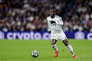 馬卡：門迪在上輪歐冠表現(xiàn)出色，若阿隆索踢5后衛(wèi)有望重返首發(fā)