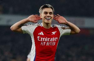 特羅薩德可能首發(fā)戰(zhàn)藍(lán)軍，并有望成為比利時(shí)第5位英超50球先生