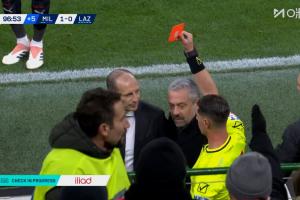 結果最后沒判！裁判補時看VAR檢查點球，阿萊格里暴怒被直紅罰下