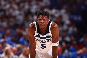 華子0失誤！芬奇：敢出手就難失誤 我們鼓勵他去投籃