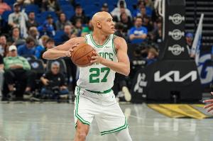 兩雙表現(xiàn)不錯！沃爾什7中4得14分11板2斷1蓋帽 6個前場板全場最高