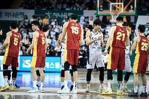 玩的不是一個(gè)東西！中國(guó)男籃再負(fù)韓國(guó)同一死法 沒(méi)有投射寸步難行