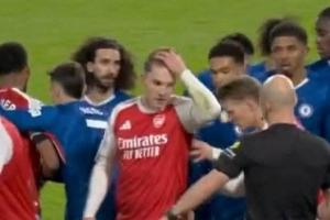 今日趣圖：昨晚看似利物浦2-0西漢姆聯(lián)，實則斯洛特2-0薩拉赫