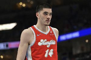 埃迪單場30分15板5帽&命中率80%！成奧尼爾后砍該數(shù)據(jù)最年輕球員