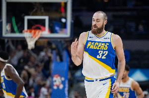 文班場均3.6封蓋&赫夫2.3封蓋！赫夫總蓋帽第1&出場時間少于文班