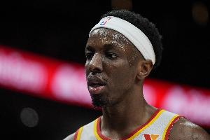 癡迷外線！奧孔武18中9拿到20分6板3帽 三分9中2