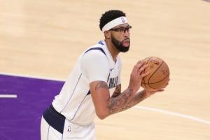 解說(shuō)：弗拉格攻防一體&克萊依舊穩(wěn)定 要是歐文回來(lái)獨(dú)行俠得多厲害