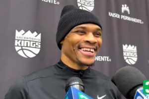 國(guó)王表現(xiàn)與預(yù)期相差甚遠(yuǎn)？威少：我來(lái)得晚 不清楚當(dāng)時(shí)的具體期望