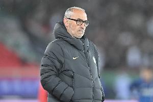 足球報(bào)：卡內(nèi)達(dá)是否繼續(xù)執(zhí)教浙江隊(duì)尚無(wú)定論，不排除使用本土教練