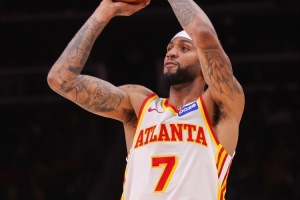 表現(xiàn)不俗！尼基爾·亞歷山大-沃克19投10中得到26分3板1助2斷