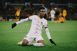 羅馬諾：埃斯特旺與切爾西合同到2033 有金球條款 未來(lái)會(huì)踢10號(hào)位