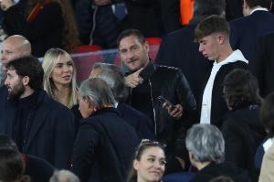 米體曝光前妻噴托蒂對話：你瘋了嗎？竟讓一個(gè)六歲的孩子獨(dú)自在家