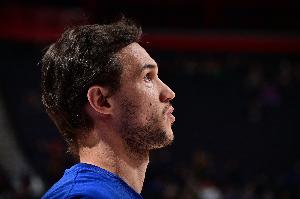 祝好！加里納利NBA生涯場(chǎng)均14.9分4.7板1.9助 三分命中率38.1%