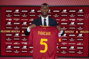 意媒：恩迪卡和艾納維將在羅馬留隊到12月15日，有望出場對陣科莫