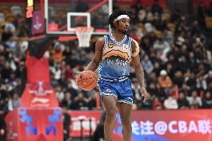 黑根斯6分3板11助2斷！潘江：防守積極性&籃板&串聯(lián)是我們需要的