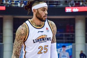 還是挺全面！莫蘭德19分鐘6中4拿8分8籃板2助攻 另有1搶斷3蓋帽