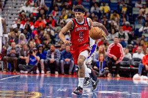 【菜鳥】奎因費(fèi)爾斯同隊(duì)砍21分 哈珀15分6助穩(wěn)定發(fā)揮 萊利13分4板