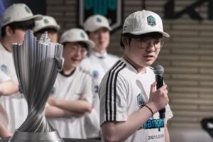 BeryL：從未向他人系統(tǒng)學習過對線細節(jié)，比起數(shù)據(jù)更依賴直覺判斷