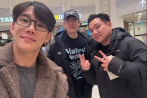 準(zhǔn)備機(jī)場(chǎng)起飛！經(jīng)紀(jì)人更新與AL打野Tarzan的合照