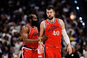 祖巴茨：哈登是能為我們發(fā)起一切的人 他打得好我們就會很棒！