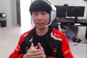 Lehends：我在Helper教練婚禮上和志勛撞衫 志勛啊咱倆這什么情況