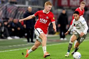 電訊報(bào)：阿爾克馬爾冬窗不急于出售斯米特，夏窗可能價(jià)格更高