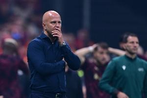 詹?。核孤逄卦谶M(jìn)攻上仍然沒有成熟的套路，薩拉赫替補(bǔ)上陣無亮點(diǎn)