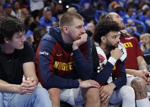 砍50+且TS%超九成！最近三位為約基奇、戈登、穆雷 庫(kù)里三次做到