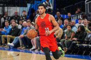 防守大閘&頂級(jí)3D！卡馬拉全場17+6+4+2蓋帽