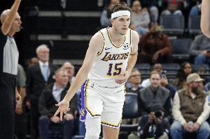 本賽季東契奇缺陣時 里夫斯場均41分10助&命中率52.3/42.5/91.4%