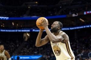 下半場(chǎng)TJD首發(fā)！追夢(mèng)右腳受傷退出今日比賽 本場(chǎng)3中1得3分3板1帽