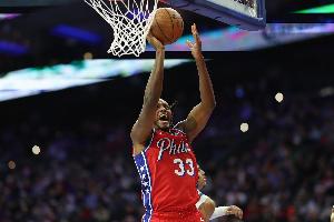 替補(bǔ)很準(zhǔn)！賈巴里·沃克半場(chǎng)4記三分拿下16分2板1助1斷