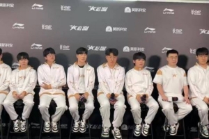 TheShy：平時(shí)不是很喜歡動(dòng)物 但是昨天和很多小貓還是很有意思的