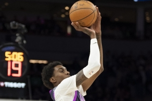 13中10高效砍27分！芬奇：麥丹具備優(yōu)秀中距離射手的所有特質(zhì)