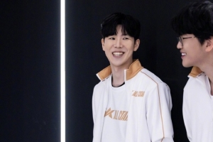 IG分享TheShy全明星返圖：燒燈續(xù)晝，與你共同寫下這一首長(zhǎng)詩(shī)