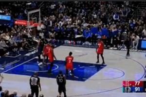 全民皆兵！馬紹爾弧頂壓哨三分轟進(jìn) 獨(dú)行俠單節(jié)37-20凈勝火箭17分